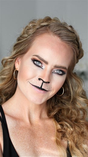 This Halloween, go bold with a lioness look that’s powerful and stunning! 🦁 I’ll show you how to get the perfect wild mane and golden makeup — easy enough to do at home. Who else is dressing up as something fierce this year? 🧡 | Missy Sue Blog