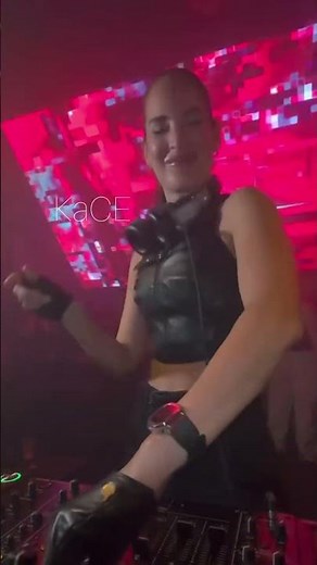 LILLY PALMER IN LONDON 🇬🇧