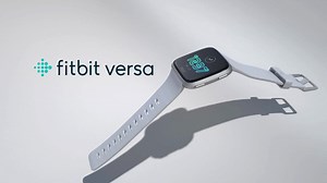 Lebe dein bestes Leben mit der neuen #FitbitVersa diese Smartwatch hat alles: Kontinuierliche Herzfrequenzmessung, Schlafanalyse, Musik und Gesundheits-Erkenntnisse in einem leichten, schwimmfesten Gehäuse. | Fitbit