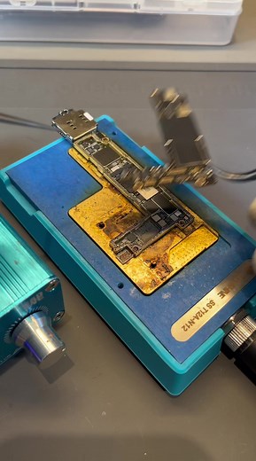 Innovative iPhone Logic Board Design Explained