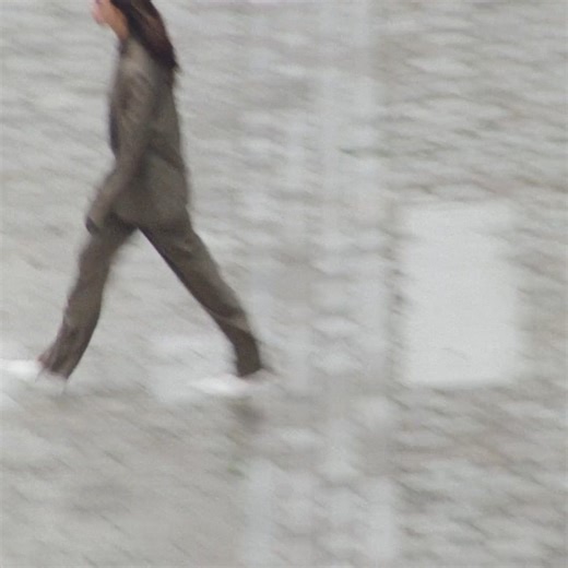 H&M STUDIO A/W 2024 קולקציית סטודיו לסתיו/חורף 2024 משלבת בין פריטים נוחים לנועזים ומביאה איתה אוסף של קלאסיקות עכשוויות. הקולקציה תושק ב-26 בספטמבר באתר בלבד. #HMSTUDIO | H&M