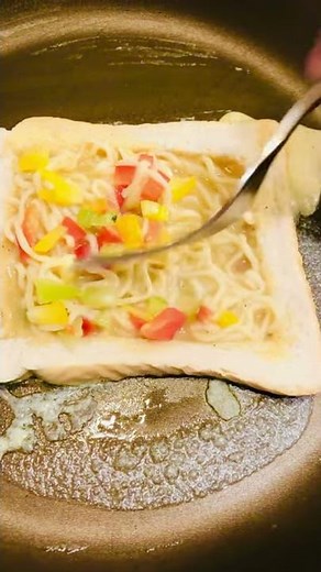 Quick & Easy Breakfast Recipe | 10 Minutes Recipe |Maggi Noddles Nasta #Shorts #shortsrecipe