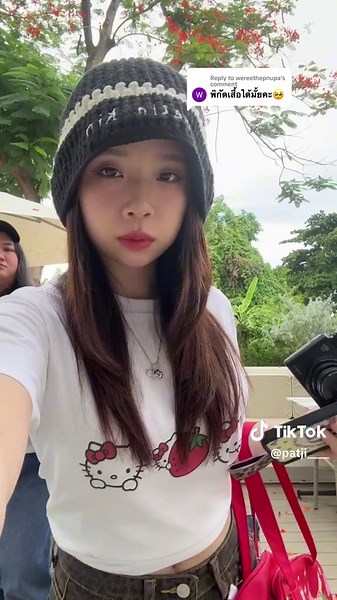 Custom Hello Kitty T-Shirt | Uniqlo UTme | Personalize Your Style