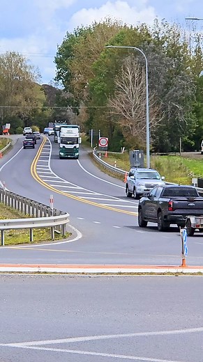 17K views · 99 reactions | Scania of RFH's and Freightliner Logger convoy through the north  #dhub24 #northlandtrucks | DriveHub Northland | Facebook