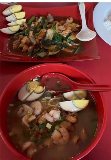 ✨ Nous, c’est Noa & Lou ! Deux sœurs installées à l’île Maurice depuis maintenant 2 ans. À force de recevoir chaque jour des questions sur quoi faire, où aller, où manger, quelles plages choisir… on s’est dit qu’il était temps de partager tout ce qu’on a appris ici! C’est comme ça qu’est né notre guide 100% personnalisé 🏝️ Un guide créé uniquement pour vous, selon votre style de voyage : plages, restos incontournables, activités nautiques, sorties bateau, kite, randos, bonnes adresses locales… 