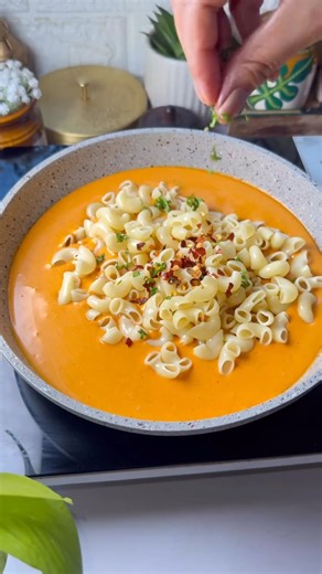 ##instant #breakfast #cheesy #pasta #recipe #viralvideo #shortsfeed #trending #video #viralreels