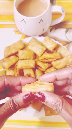 Crispy Crunchy Mathri Recipe | Tea Snacks Mathri | Instant Multilayered Mathri #mathri #teasnacks