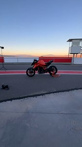 Looks fierce doesn't it! 🔥 The supremely menacing 2024 KTM 1390 SUPER DUKE R with a hot selection of #KTMPowerParts. Check out the bike's development in BIRTH OF THE BEAST 4.0 now on our YouTube: https://brnw.ch/21wHoBb #KTM #ReadyToRace #GetDuked #TheBeast #KTM1390SuperDukeR #NoBullshit #NothingToHide | KTM