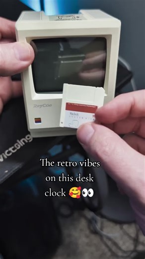 Charming Retro Mini Mac Desktop Clock Ornament