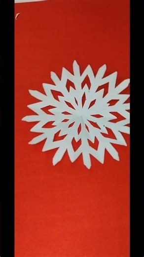 Easy Paper Snowflake Making ❄️ | Christmas Decoration Craft at Home#shorts #christmas #shortvideo