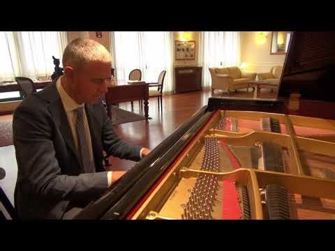 INVICTUS Sonata per pianoforte composta da Umberto Bisceglia
