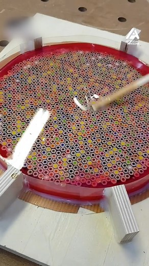 56K views · 160 reactions | Do you know what time it is? ﻿⏰ You certainly won't be left wondering if you had a DIY clock made from colored pencils like this guy! 六‍ #time #watch #DIY | People Are Awesome | Facebook