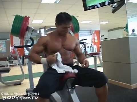 Bodybuilder Yang Yeon Seok - Chest Workout