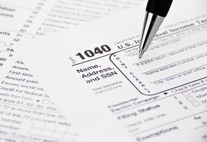 IRS leaks 100K taxpayers' data to identity thieves