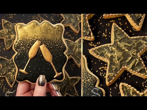 How To Decorate New Year's Eve Cookies | Gold Royal Icing Cookie Decorating Tutorial