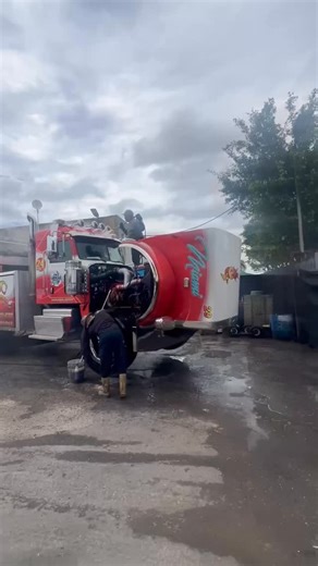 #vmctowing #24hourtowing #heavydutytowing #trucktowing #miamitowing #truckinglife #longdistancetowing #longdistancetowing #recoveryteam #vmctowingrecovery #recoveryteam #vmc | Vmc Towing