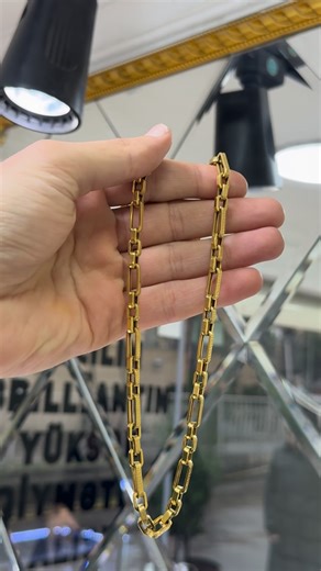 Goldenwibe.az on Instagram: "Video’lara səslə keçid edin! ⚜️750(18k) 16.00 qram İtalya istehsali, Qrami 210 manatla (3360azn) 🛵Çatdrilma mövcuddur! Ünvan:Moskva ünivermagi, metro ilə üzbəüz Wp📞050-604-55-22"