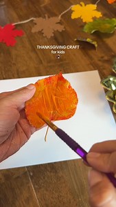 Leaf painted Turkeys! Save this fall craft idea to try with your kids! #thanksgiving #toddlercrafts #craftsforkids #crafts #toddleractivities | Kelliechandler2