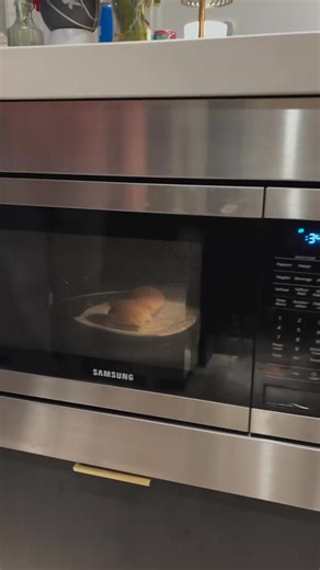 How do you customize your Sliders for the perfect night in? | White Castle