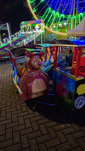 Ride the dumbo train and friends