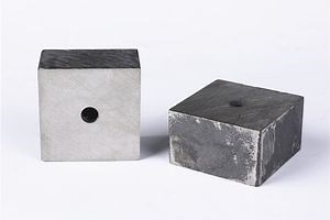 [Hot Item] Customized AlNiCo Strong Block Magnet with Hole for Magnetic Chuck