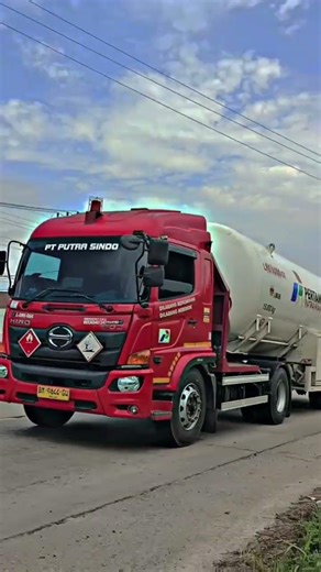 KUMPULAN TRUCK THERMO x PERTAMINA x BOX