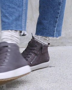 Soft and warm on the inside, waterproof on the outside, the SOFT 7 TRED GTX is the ultimate sneaker for wet weather. https://bddy.me/2LKuBUp | ECCO