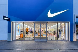 Former Nike manager sues for discrimination, retaliation