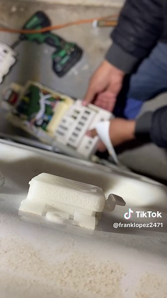 How to remove error code AE6 on a front load Samsung washer. No wash ,No spin or Not working .