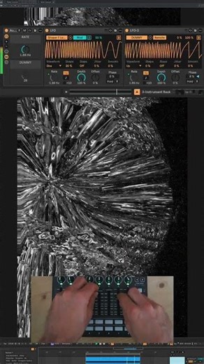 LFO makes Visuals dance
