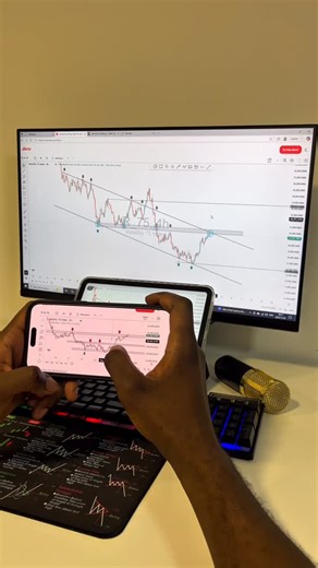 Mr Vix 75 on Instagram: "Lock in 🔐 💙💙💙"