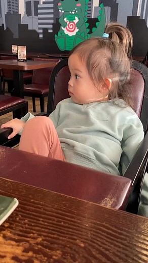 The happy wiggles at the end 😇 | Airl Cobie