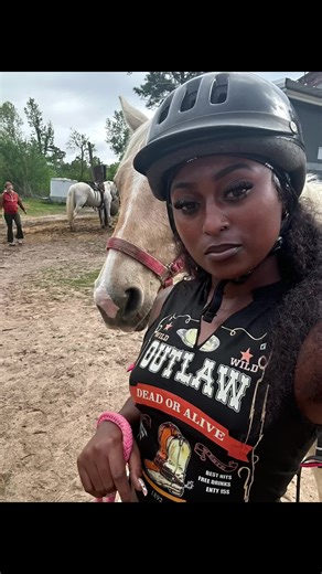 theyenvyytraay on TikTok