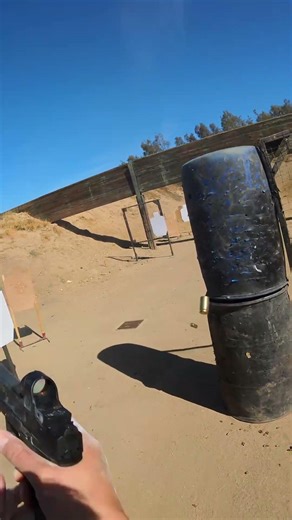 Slapping the trigger is not the move sometimes #uspsamaster #carryoptics