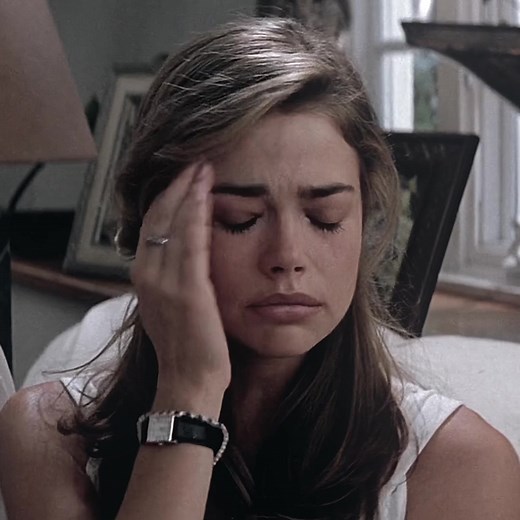 Wild Things Movie: Sensual Scenes with Denise Richards and Neve Campbell