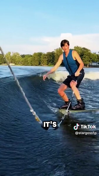 An interesting no wake hydrofoil board #fyp #foryou #tiktok #funfacts #science #hydrofoilboard