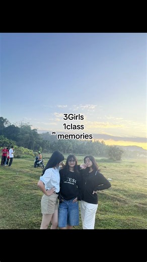 #bestie #နိုးကပ်ပရှင်ပါ😞👋🏻 #fryပေါ်ရောက်စမ်း😼 #foryoupage #လူစံုတူန်း @H🤫 @A