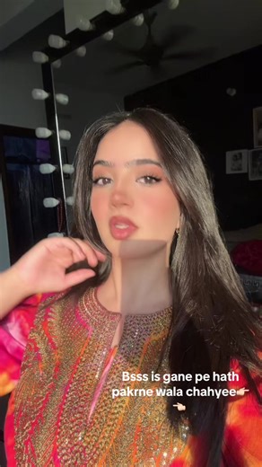 Trending Songs with Hand-Holding Vibes