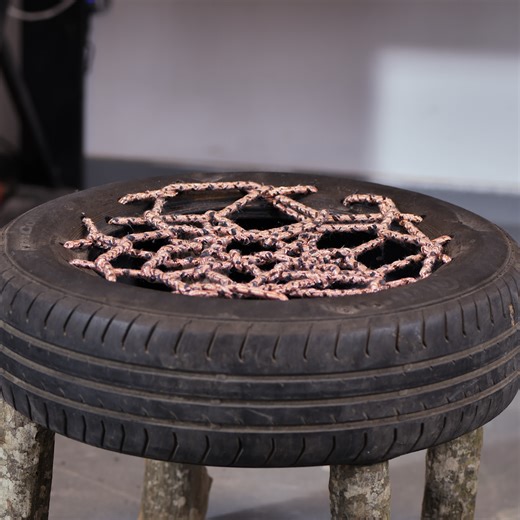Strong and simple tire stool for your garage🛠️