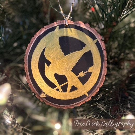 Mockingjay Pin Inspired Hand-painted Wood Slice | Hunger Games Series Ornaments | Christmas 2025 - Etsy