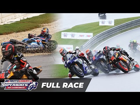 INSANE Motorcycle Race in the Rain! MotoAmerica HONOS Superbike Race 1 at Alabama 2021