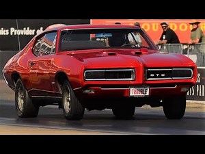 Final Round Outlaw Pontiac Racers West - Dean Noun 1968 GTO vs Chris Steele 1965 GTO