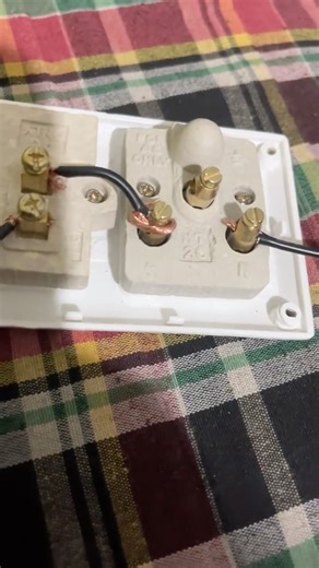 #विजलीपावर बटन बोर्ड#electric #bijli board connection #electricbus #facts #electronic