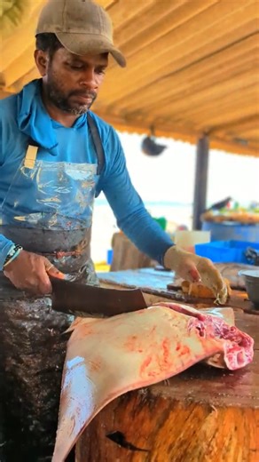 ⚡ Full Skate Fish Cleaning & Cutting in 45 Seconds | ASMR Market Skills #fishcooking