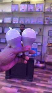 100₹ वाला Bulb मात्र 10₹ में #bulb #diwali #lights #diwalispecial #reels #trending #viral #instagood #reelitfeelit #trendingreels #reelkarofeelkaro #reelsinstagram #pglights99 #princeglowlights #vineetvlogshorts | Vineet vlog