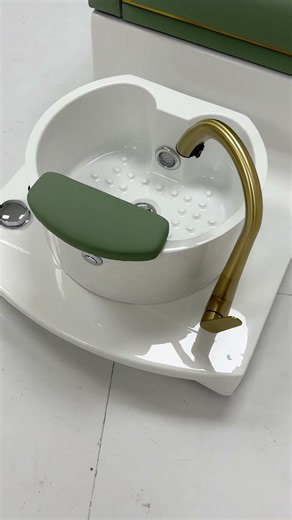 Luxury Pedicure Spa Chair with Built-in Foot Bath – Perfect for Nail Salons & Beauty Studios