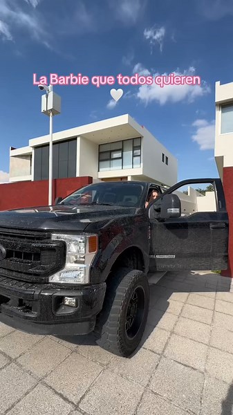 Comenta ❤️ si quieres subirte a estos coches 🥵🥵