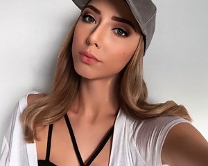 Did Eminem's Daughter Hailie Scott Get Plastic Surgery? See the Pics!