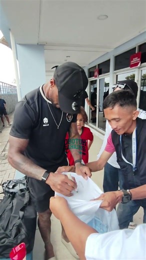 The nickname predator still sticks to David da Silva's body 🔥