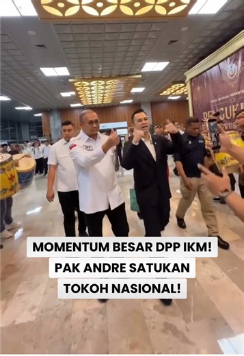Apresiasi untuk Andre Rosiade yang terus konsisten menjadi motor penggerak bagi kemajuan dunsanak di seluruh pelosok negeri. IKM kuat, Minang Maju! #andrerosiade #fyp #prabowosubianto #sumaterabarat #minangtiktok